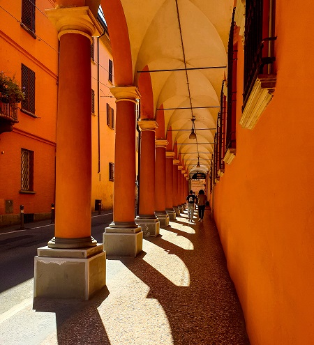 Un giro a Bologna (A tour in Bologna) – Cyber Italian Blog