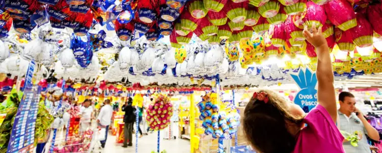 Why Eggs Hang from the Ceiling?